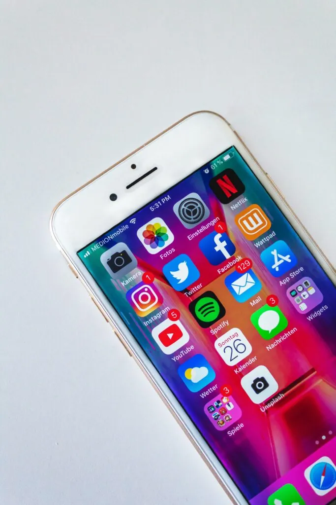 Social media platforms - The Best and Most Secure Social Media Platforms of 2014