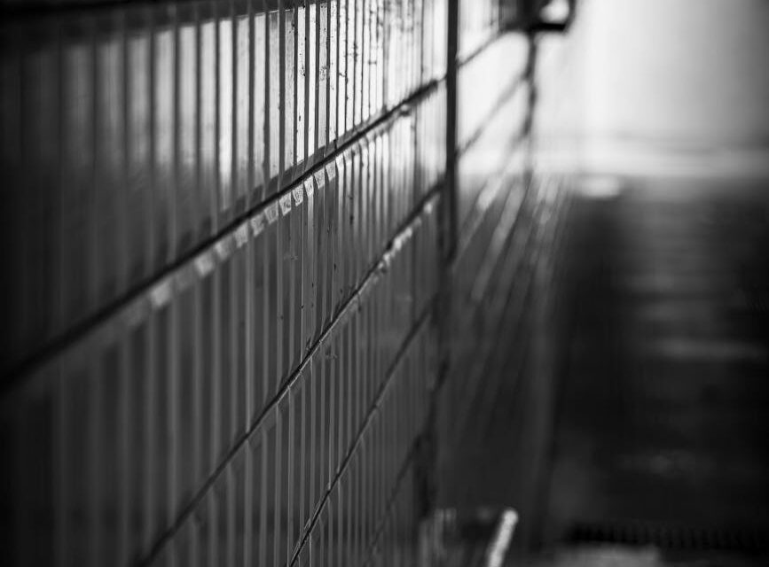 Abstract representation of a journey on a map, symbolizing the potential to monetize your travel blog focused on Sri Lanka.