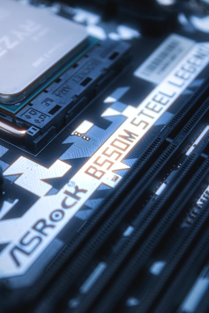 A visual representation of a complex digital maze, symbolizing the challenges of navigating online job opportunities and the need to avoid online scams.