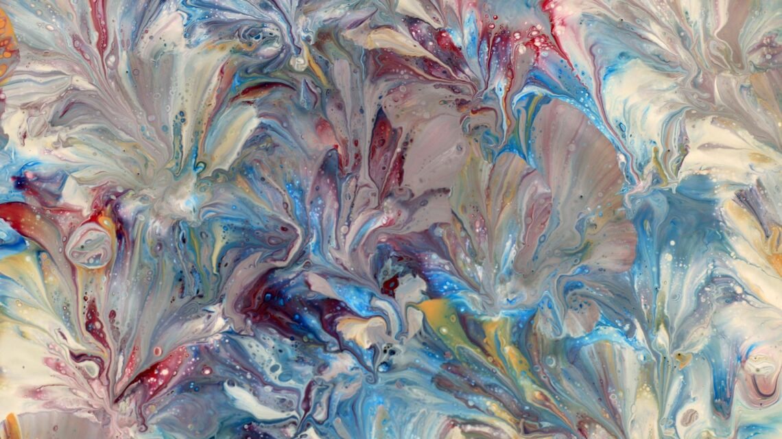 Visual representation of data flow for making data analytics decisions