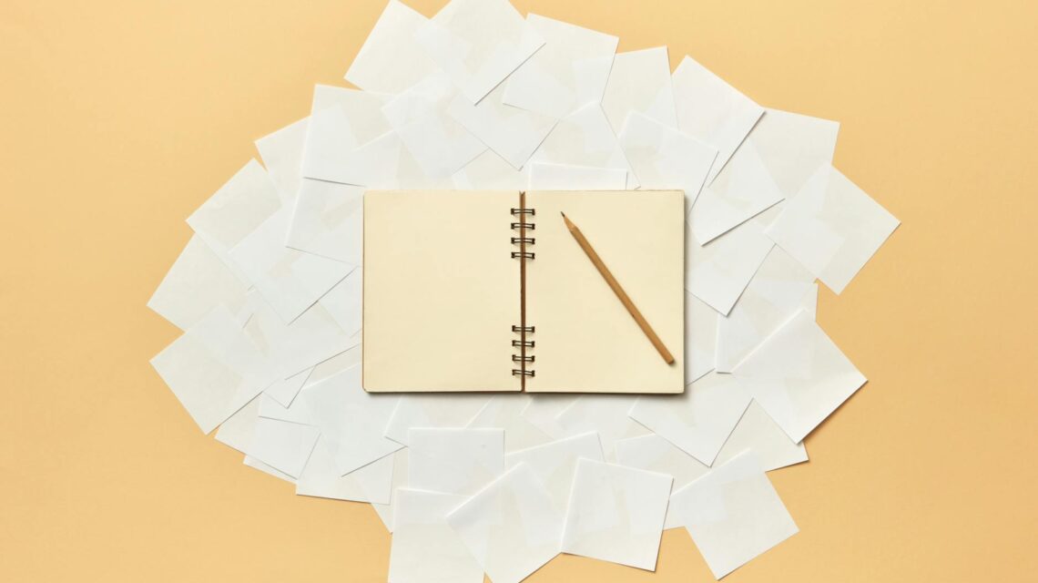 Abstract image representing the journey to becoming a freelance writer with no experience.