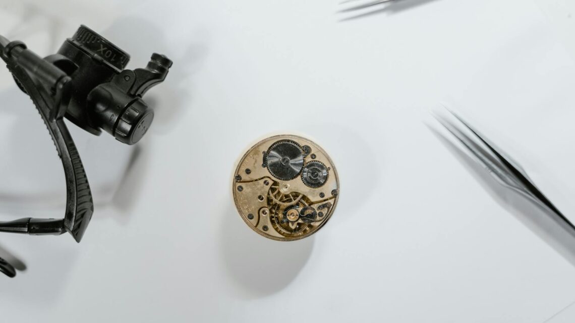 Interconnected gears symbolizing optimized operations for maximum profitability.