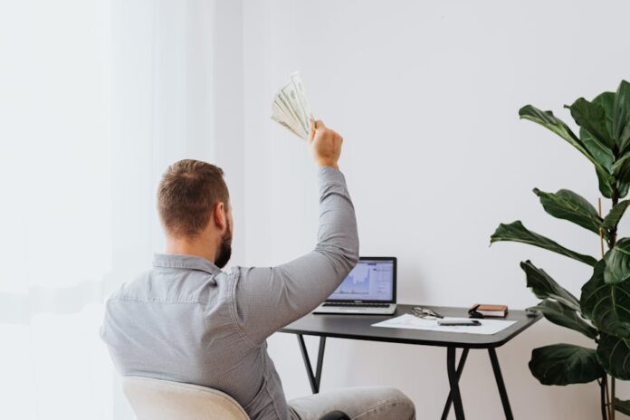 How to Make Money Online with Affiliate Marketing: A Beginner's Guide